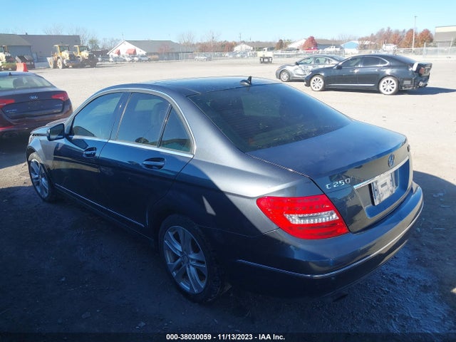 WDDGF4HBXEA916878 Mercedes-Benz C 250 Luxury/sport