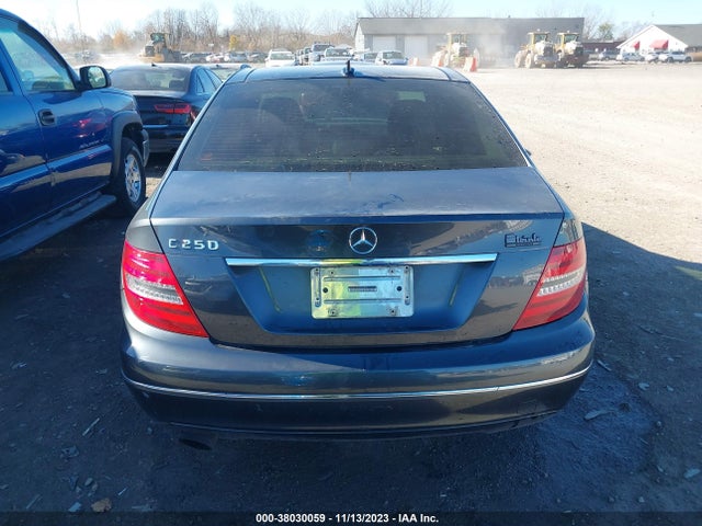 WDDGF4HBXEA916878 Mercedes-Benz C 250 Luxury/sport