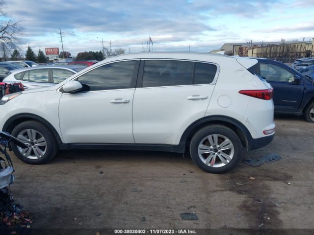 KNDPM3ACXH7065678 KIA Sportage Lx