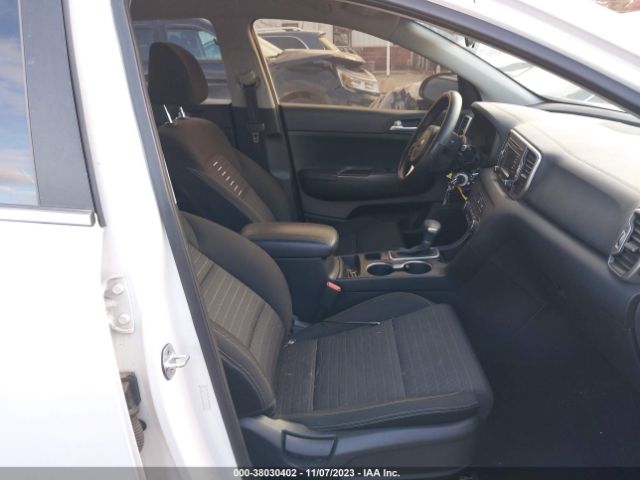 KNDPM3ACXH7065678 KIA Sportage Lx