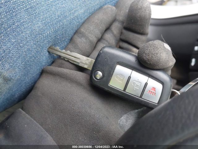 5N1AT2MV8HC894140 Nissan ROGUE S