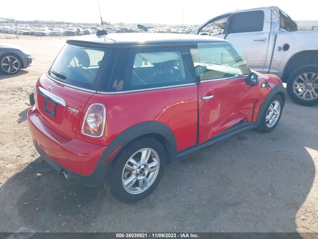 2012 MINI COOPER WMWSU3C52CT263936 Photo 3