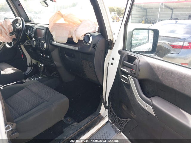 2012 JEEP WRANGLER UNLIMITED SAHARA VIN: 1C4BJWEG2CL227921