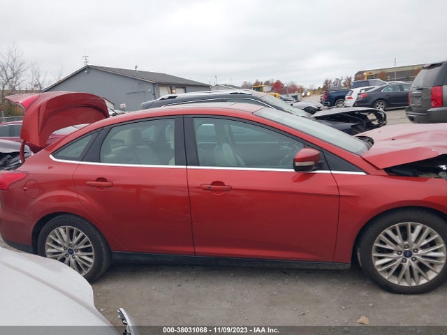 2018 FORD FOCUS TITANIUM VIN: 1FADP3J28JL316847