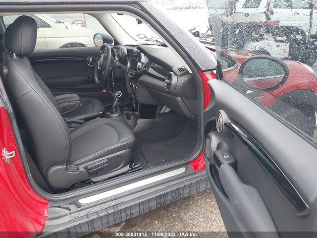2019 MINI HARDTOP WMWXP5C57K2H96221 Photo 4