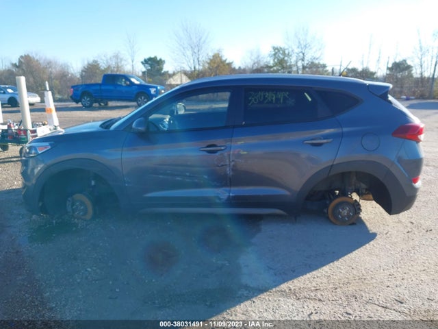 2016 HYUNDAI TUCSON SE VIN: KM8J3CA40GU228884