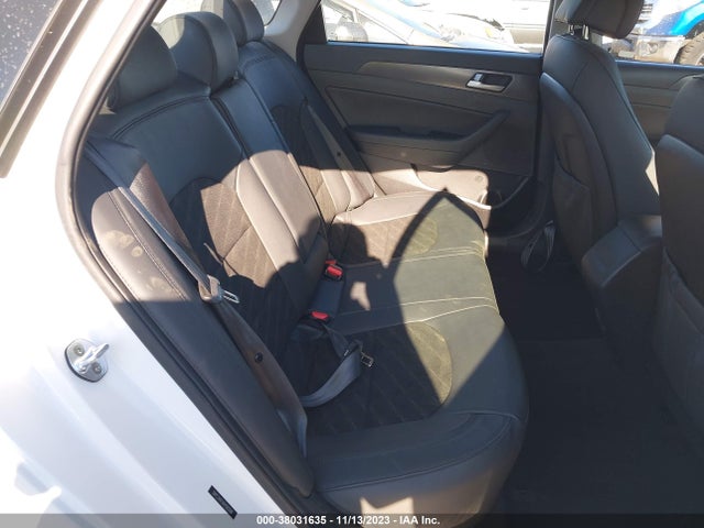 2017 HYUNDAI SONATA SPORT VIN: 5NPE34AFXHH565586