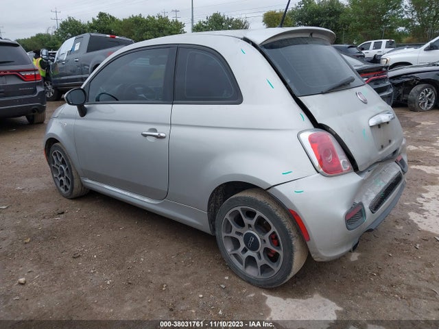 2013 FIAT 500 3C3CFFBR4DT562443 Photo 2