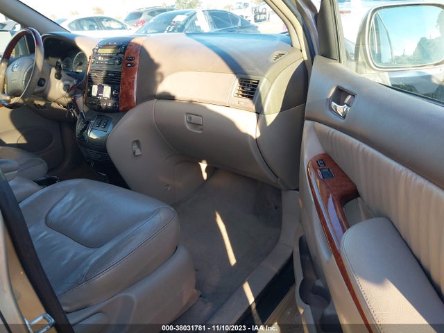 2004 TOYOTA SIENNA XLE LIMITED VIN: 5TDZA22C04S174242