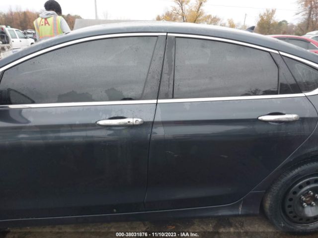 1C3CCCAB8GN163051 Chrysler 200 Limited