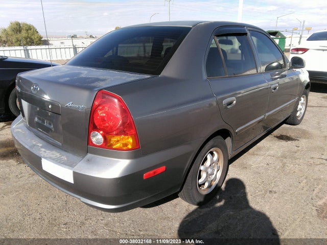 2005 HYUNDAI ACCENT GLS VIN: KMHCG45C95U623549