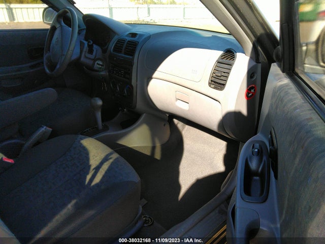 2005 HYUNDAI ACCENT GLS VIN: KMHCG45C95U623549