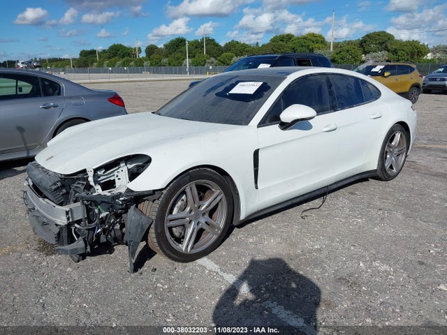 2017 PORSCHE PANAMERA WP0AA2A71HL103415 Photo 1