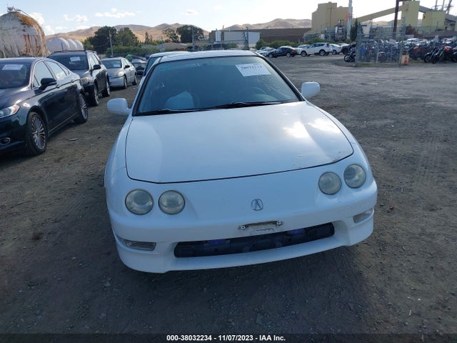 1998 ACURA INTEGRA LS VIN: JH4DC4457WS005827