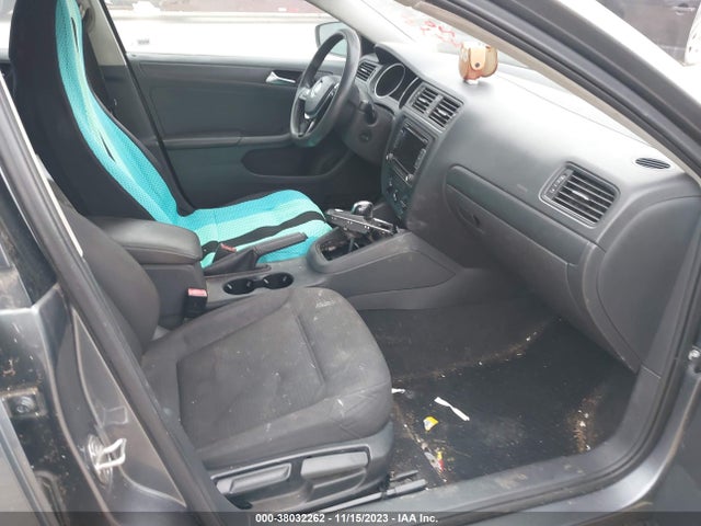 3VW2K7AJ3FM289221 Volkswagen Jetta 2.0l S
