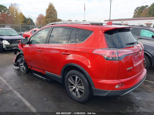 2017 TOYOTA RAV4 XLE VIN: JTMWFREV3HJ135805