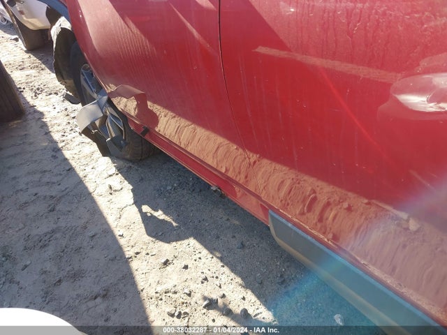 2017 TOYOTA RAV4 XLE VIN: JTMWFREV3HJ135805