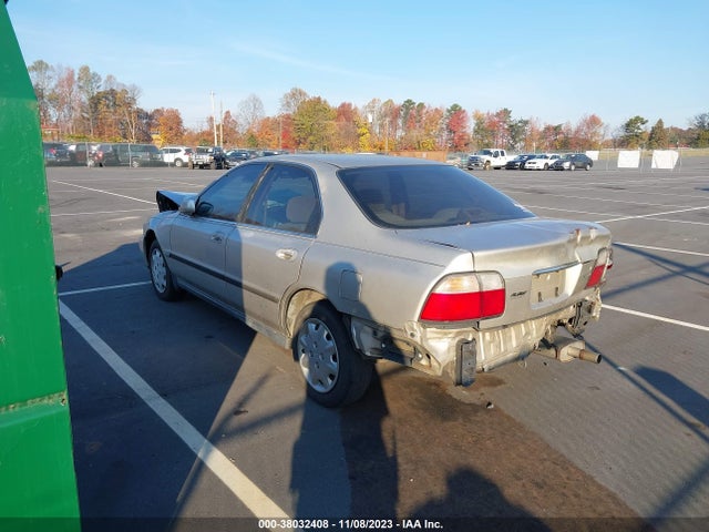 1996 HONDA ACCORD LX/EX VIN: 1HGCD5638TA177220
