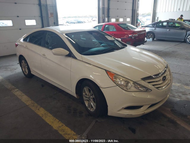 2013 HYUNDAI SONATA GLS VIN: 5NPEB4AC6DH732898