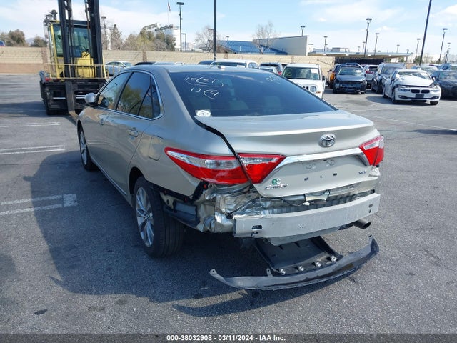 2016 TOYOTA CAMRY XLE VIN: 4T4BF1FK9GR579550