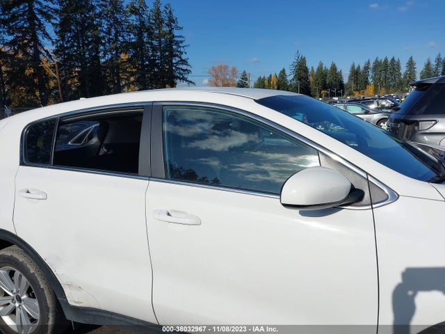 2018 KIA SPORTAGE LX VIN: KNDPM3AC9J7470016