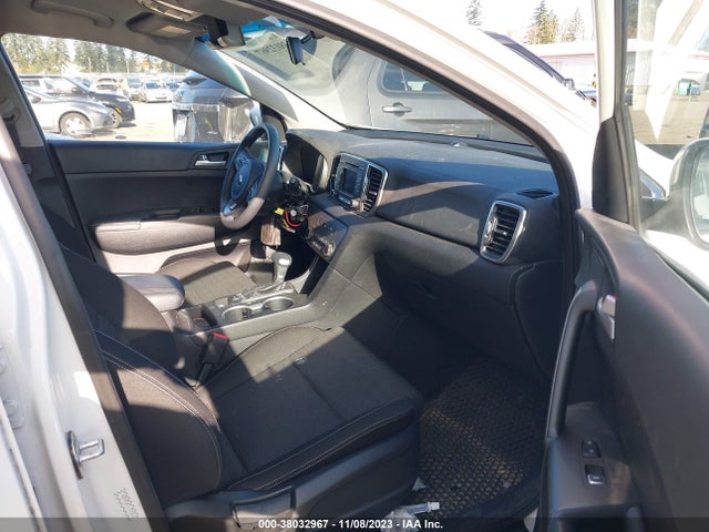 2018 KIA SPORTAGE LX VIN: KNDPM3AC9J7470016