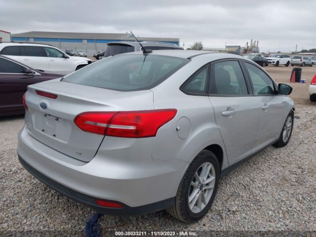 1FADP3F22JL252720 Ford FOCUS SE