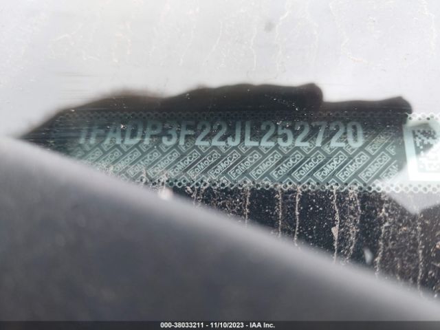 1FADP3F22JL252720 Ford FOCUS SE