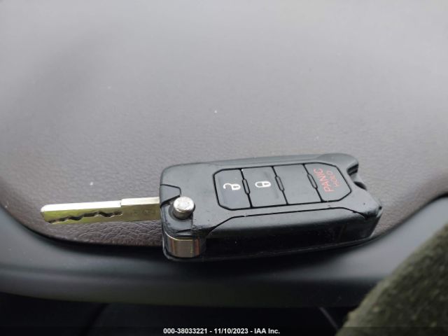 2015 JEEP RENEGADE ZACCJABT2FPB93326 Photo 10