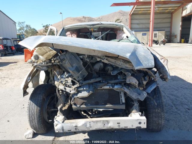 5TFAZ5CN8GX002661 Toyota Tacoma Sr5 V6