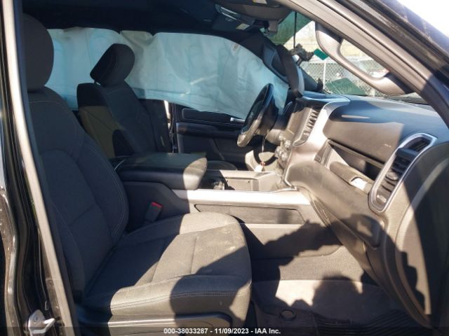 2019 RAM 1500 1C6SRFMT5KN570661 Photo 4