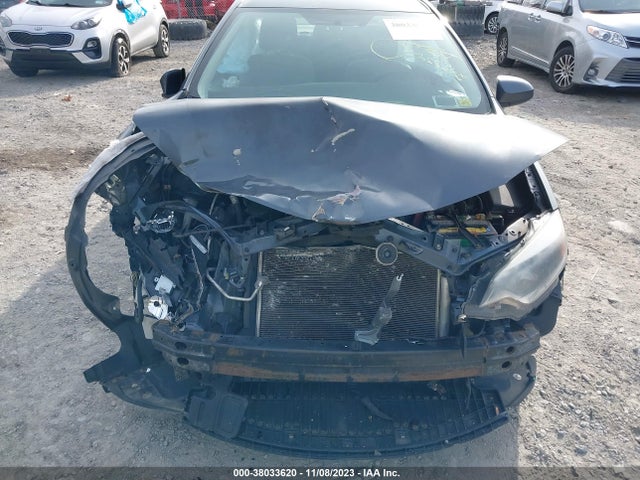 Toyota Corolla Le Plus 2015 2T1BURHE4FC324620 Image 12