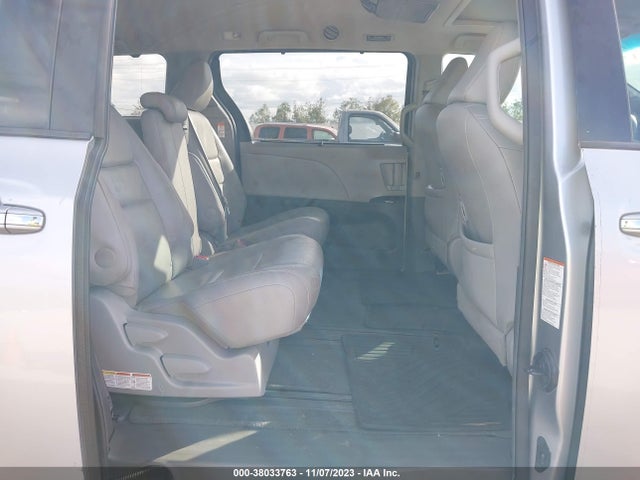 Toyota Sienna Xle 8 Passenger 2017 5TDYZ3DC4HS816099 Image 8