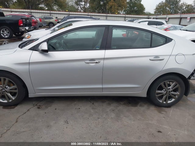 2017 HYUNDAI ELANTRA SE VIN: 5NPD84LF0HH012598