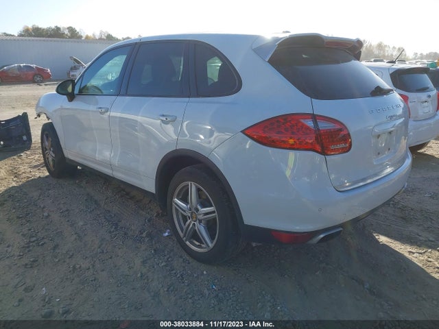 2014 PORSCHE CAYENNE WP1AA2A2XELA90209 Photo 2