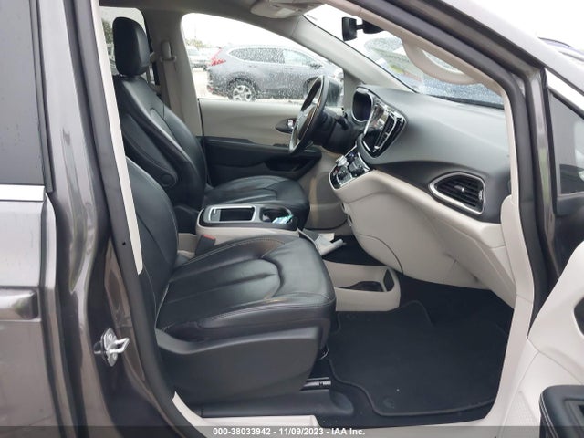 Chrysler Pacifica Touring L 2022 аукцион фото