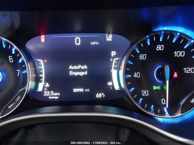 Chrysler Pacifica Touring L 2022 аукцион фото