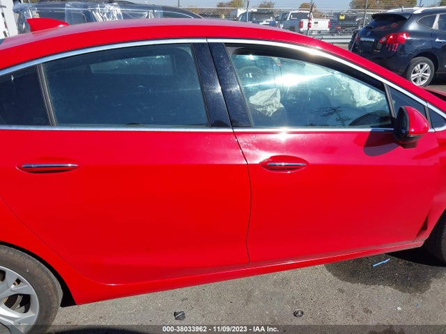 Chevrolet Cruze Premier Auto 2018 1G1BF5SM5J7169727 Image 13