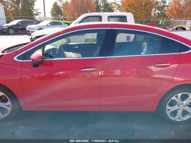 Chevrolet Cruze Premier Auto 2018 1G1BF5SM5J7169727 Image 14