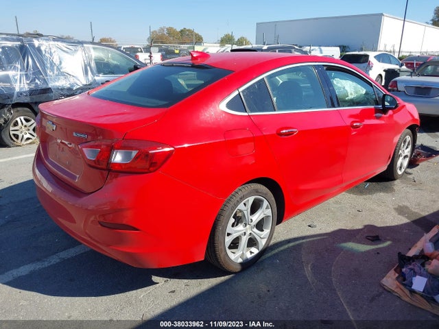 Chevrolet Cruze Premier Auto 2018 1G1BF5SM5J7169727 Image 4