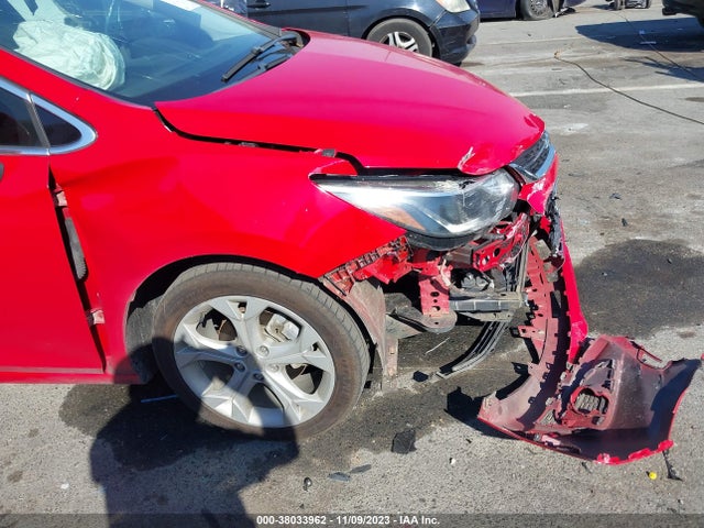 Chevrolet Cruze Premier Auto 2018 1G1BF5SM5J7169727 Image 6