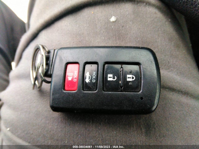 Toyota Corolla Xle 2017 2T1BURHEXHC870471 Image 11