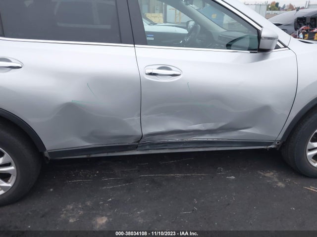 2018 NISSAN ROGUE S VIN: 5N1AT2MV2JC763467