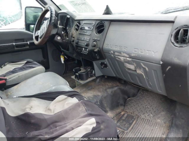 1FT7W3AT2FEA83918 Ford F-350 Xl