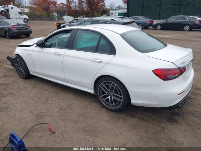 2022 MERCEDES-BENZ AMG E 53 W1KZF6BB1NB089571 Photo 2