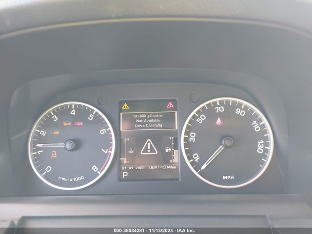 2011 LAND ROVER LR4 HSE VIN: SALAG2D47BA581138