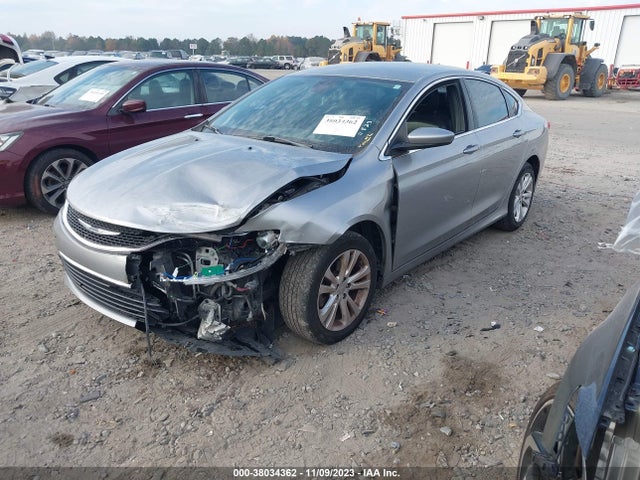 Chrysler 200 Limited Platinum 2017 1C3CCCAB4HN500719 Image 2