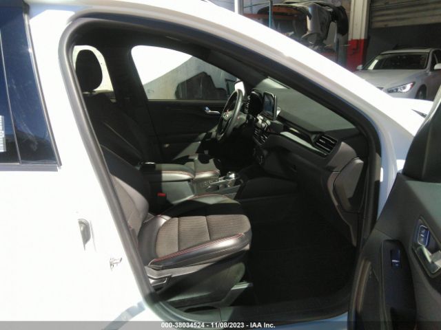 1FMCU0MN5PUA27264 Ford Escape St-line