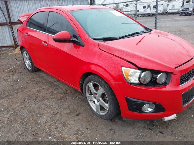 Chevrolet Sonic Ltz Auto 2015 1G1JE5SB3F4104638 Image 13
