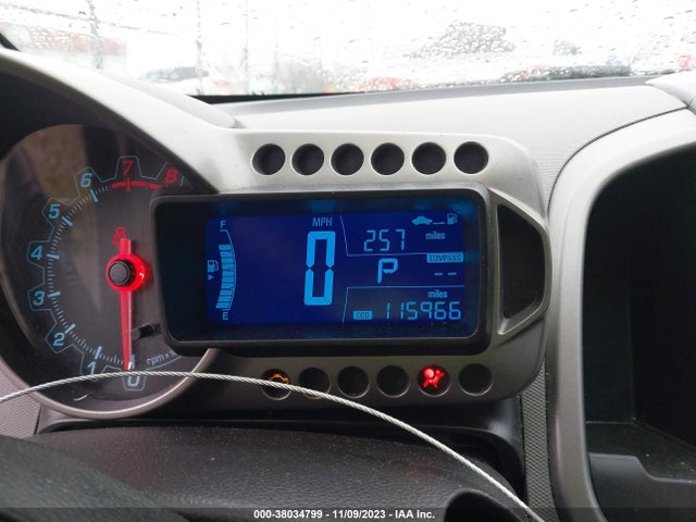 Chevrolet Sonic Ltz Auto 2015 1G1JE5SB3F4104638 Image 7